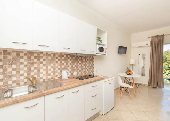 Apartment Dora's Laganas
