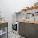 Dora's 아파트