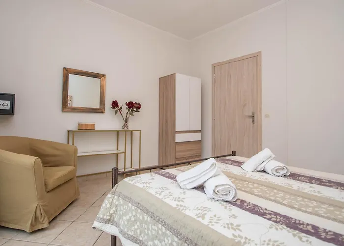 Dora's Appartement Laganas